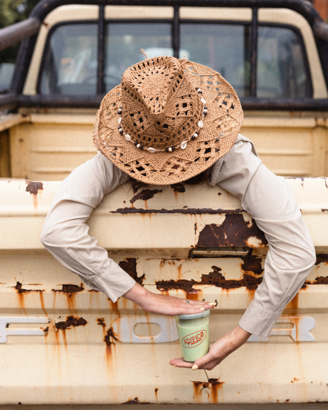 Batidor tradicional para matcha argentino